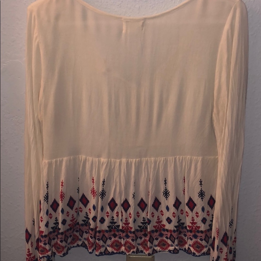 Patterned Blouse - Picture 2 of 4